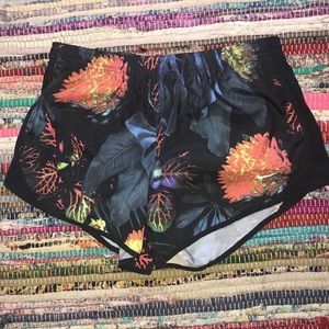 Nike Dry; Standard Fit Shorts